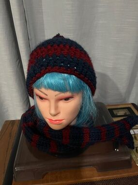 Striped Knit Hat & Scarf Set - Navy & Burgundy hand made💕